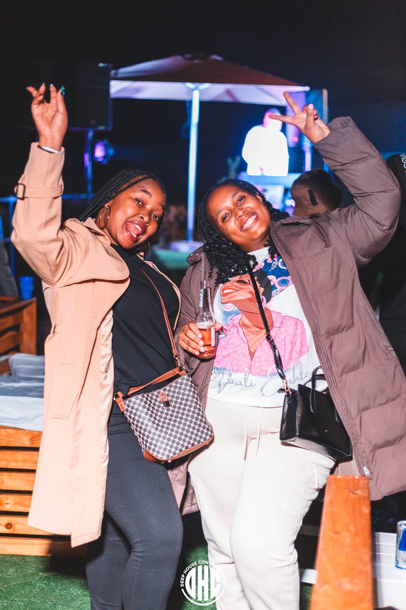SwaziBoy_Ent's tweet photo. Elegant evening @deep_house_conversations_sz featuring guests who embody the event’s spirit of music, style, and community.
Join us again this Saturday 4 July at @bahlepantry in Matsapha,Tabankulu Street from 12 noon till late ⏰
#deephouseconversations #DHC #deephousevibes https://t.co/aYuRUqnvXU