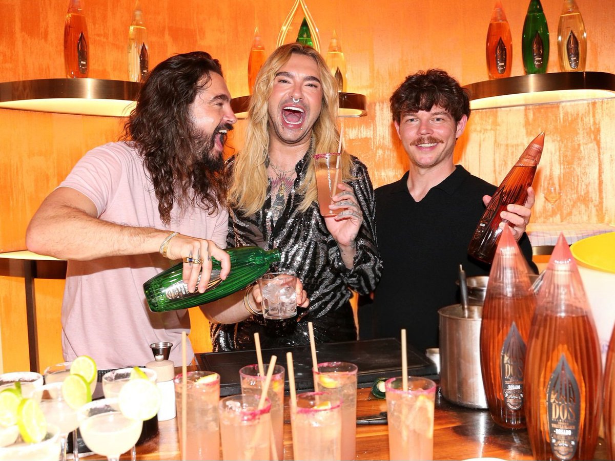 CGold35145's tweet photo. KaaDos party 🥂🎉
München, 06/2026
#BillKaulitz #TomKaulitz #GeorgListing https://t.co/CTO95rQNOa