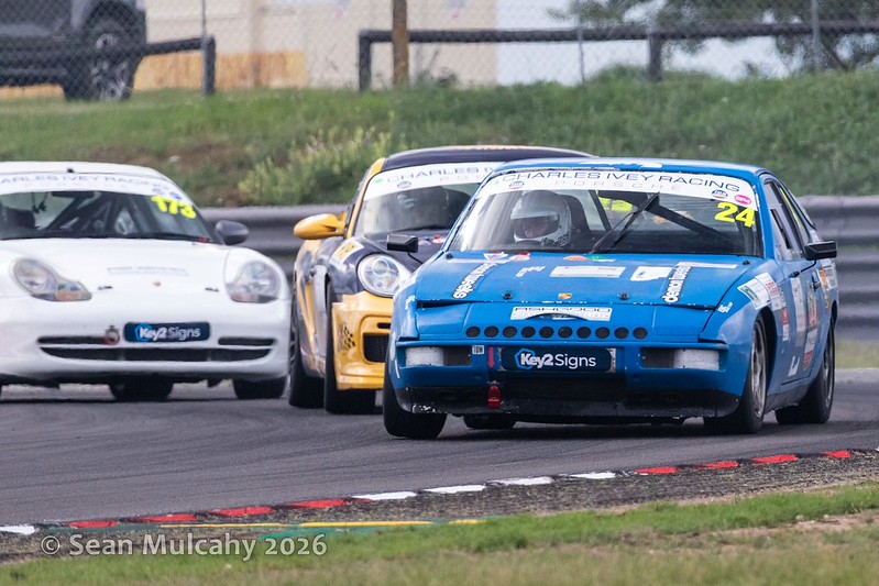 CalmAllPorsche's tweet photo. The report from our races at Snetterton, with photos from @sfgmulcahy is now live on our website
https://t.co/sC96ROhyAn https://t.co/XoPZxJ1hJF