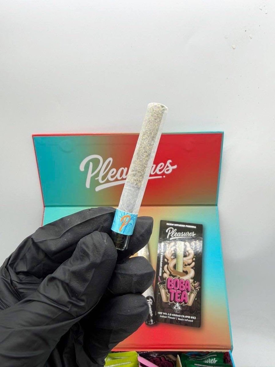 Zamania247's tweet photo. Pleasure pre-rolls cigarettes
prerolls #cannabis #cbo #cannabiscommunity #hemp #weedstagram #weed #thc #indica #delta #cannabisculture #edibles #sativa #joints #blunts #marijuana #smoke #gummies #hash #weedlife #medicalmarijuana #flower #preroll #stoner #hybrid #prerolledjoints https://t.co/pFS6aO2sJ1