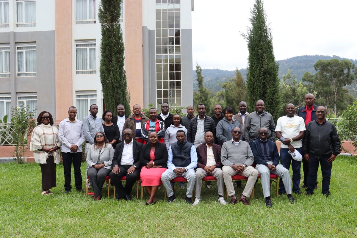 CoB_Kenya's tweet photo. We are reviewing our 2023–2027 Strategic Plan to strengthen our mandate, enhance service delivery, and align our priorities with emerging fiscal realities and stakeholder needs, ensuring every shilling works for Kenyans. https://t.co/h1FZlpZgbS