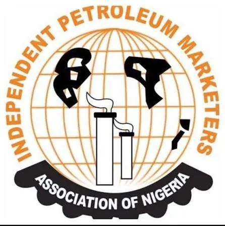 pp_nigeria's tweet photo. 𝐈𝐏𝐌𝐀𝐍 𝐔𝐫𝐠𝐞𝐬 𝐍𝐍𝐏𝐂𝐋 𝐓𝐨 𝐅𝐚𝐬𝐭-𝐓𝐫𝐚𝐜𝐤 𝐂𝐡𝐢𝐧𝐞𝐬𝐞 𝐑𝐞𝐟𝐢𝐧𝐞𝐫𝐲 𝐏𝐚𝐫𝐭𝐧𝐞𝐫𝐬𝐡𝐢𝐩

👉 Read more: https://t.co/si4feCcfqI

#PetroleumPrice #NNPCL #IPMAN #Refineries #OilAndGas #Downstream #Energy #Nigeria https://t.co/bF7cK5MC7l