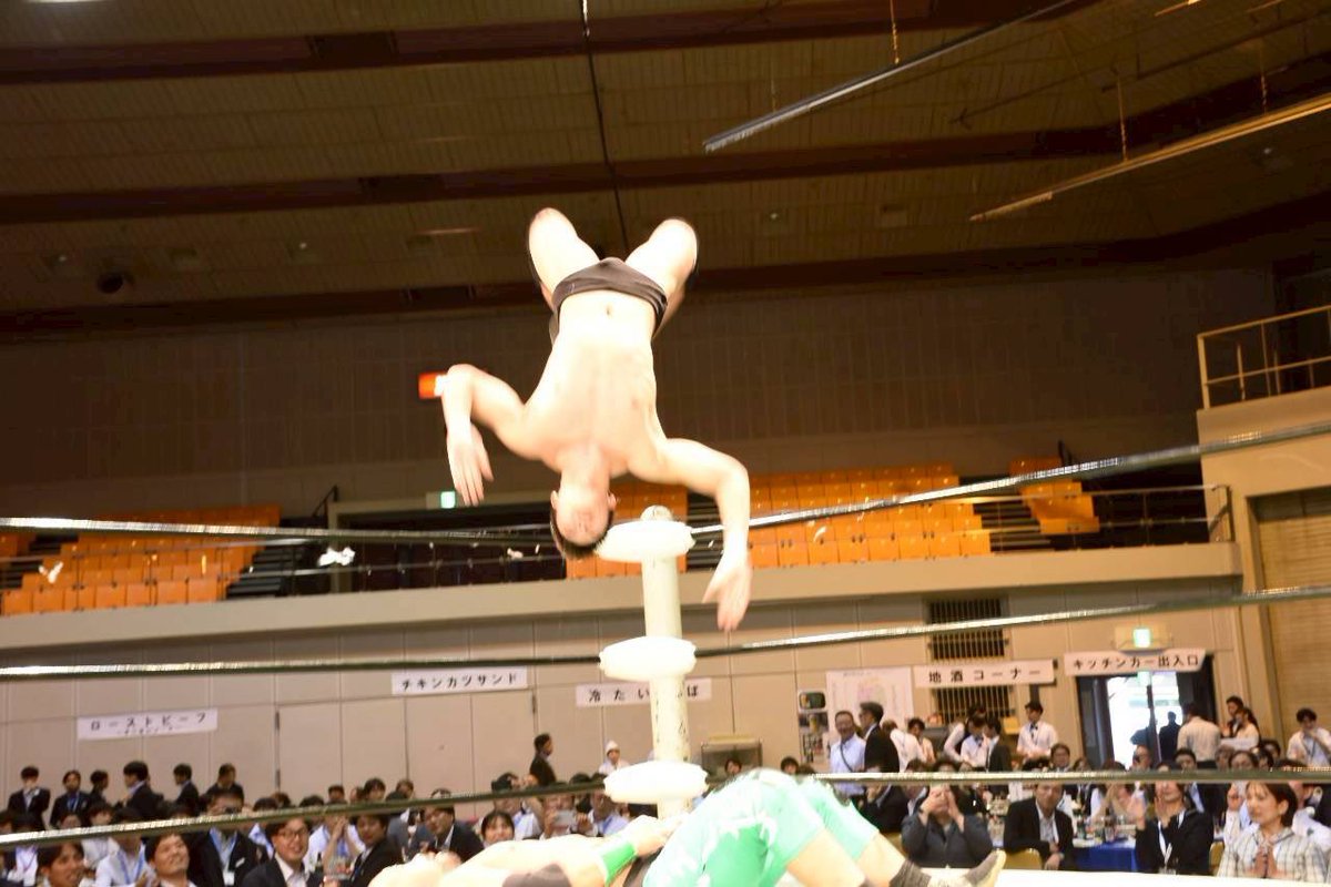 michinoku279's tweet photo. シークレットプロレスは
みちのくプロレスの
スポンサー様でもある
TーMIG様での試合でした!
これからも一緒にもっと岩手を
盛り上げていきましょう!!
#岩手トヨペット
#岩手トヨタ
#ネッツトヨタ岩手
#トヨタカローラ南岩手
#みちのくプロレス
#michipro #佐藤維 https://t.co/tKDHZJqNhN