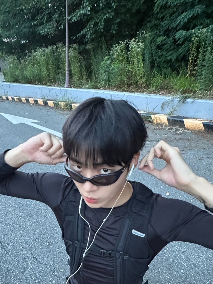 churingg0's tweet photo. 아 귀여워ㅠㅠ 요즘 운동 열심히 하나 보다

260630 추영우 인스스 https://t.co/239Aiqb441