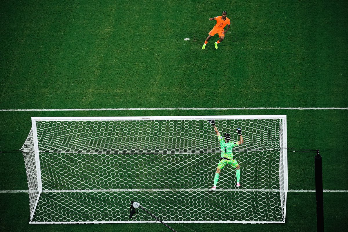 fifaworldcup_fr's tweet photo. Haki de l'Observation 👁️

#FIFAWorldCup https://t.co/kJdgKei1iX