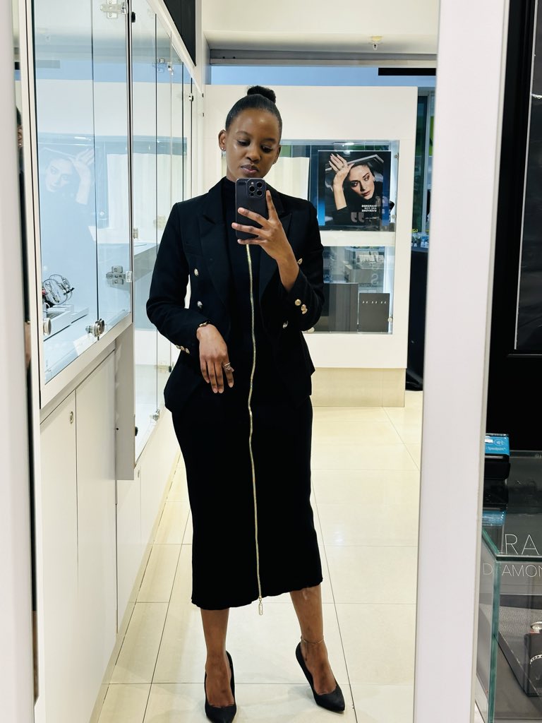 onxgab's tweet photo. Ngwanyana wateng 🖤🖤 https://t.co/PgXL7PdHEe
