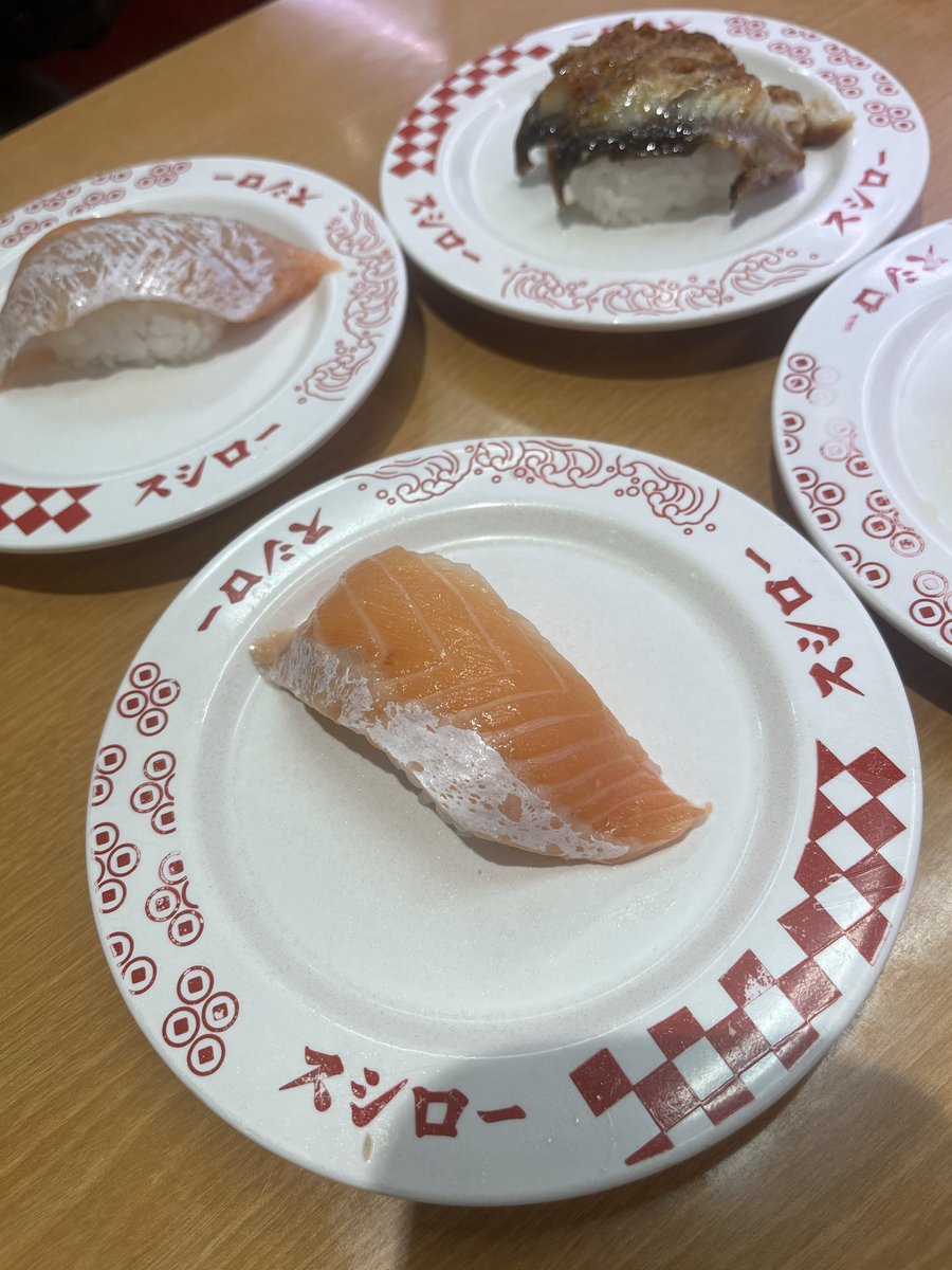 oozbnt's tweet photo. スシローうんまかった！ https://t.co/eFj1lFpVpV