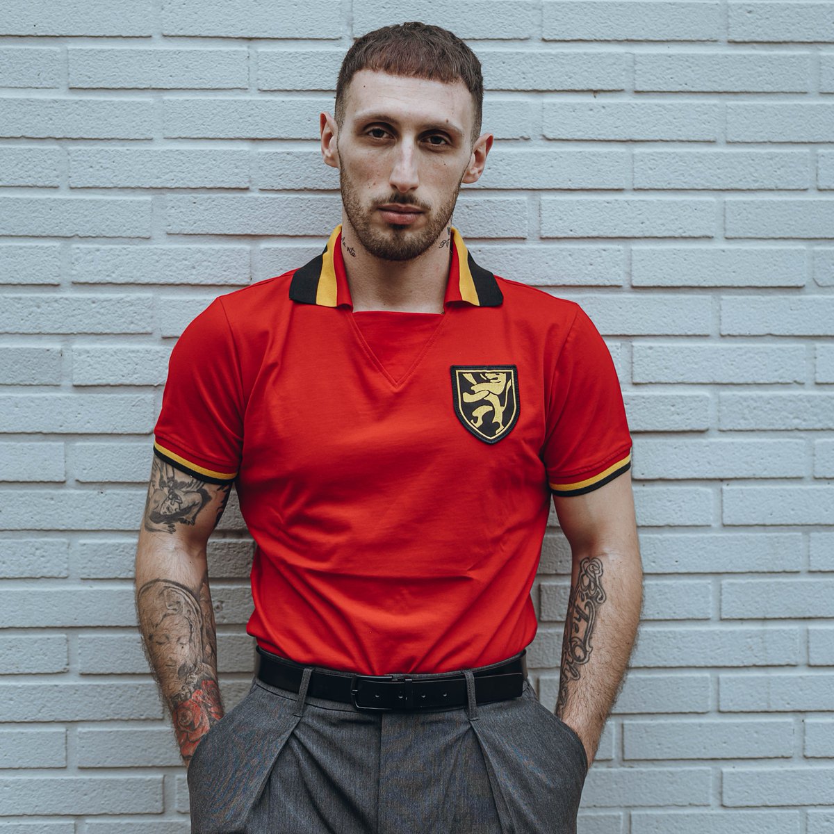 COPAfootball's tweet photo. 🇧🇪 Belgium vs Senegal 🇸🇳

Belgium face Senegal in an important knockout match tonight. Both teams will be aiming to secure their place in the next round with a strong performance.

Shop Belgium Retro Football shirts at https://t.co/eei2M84Wwc https://t.co/kqtDqyEoET