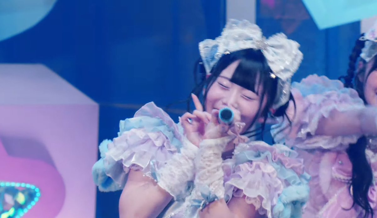 あや。 tweet media