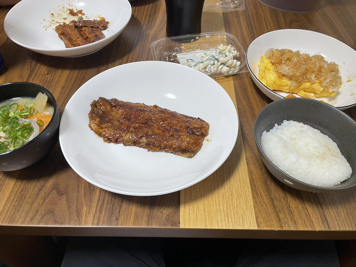 kqluno's tweet photo. 和！だし巻き玉子もど安定に激うまです https://t.co/HTo1V8g7EP