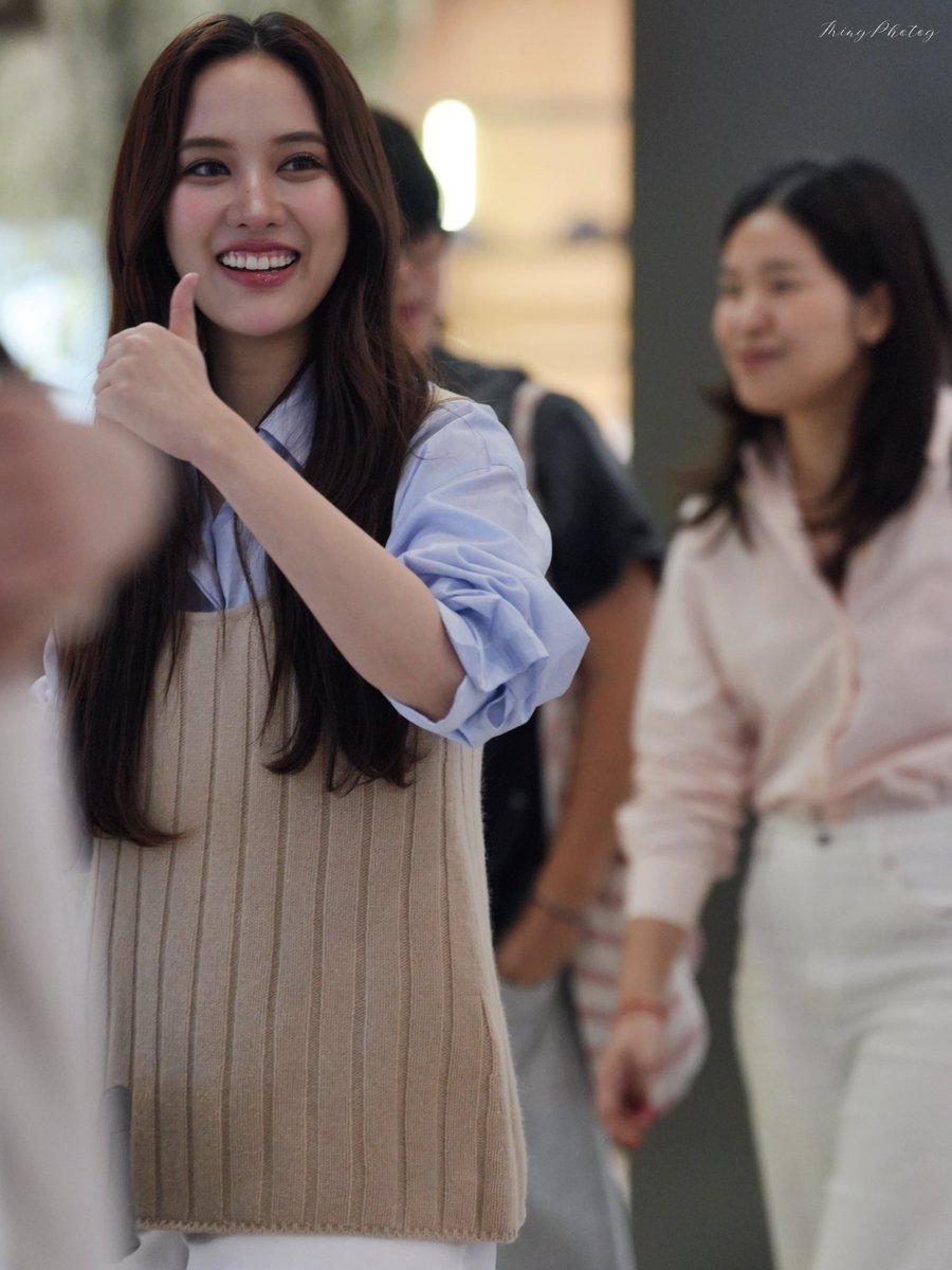 yoongsar's tweet photo. Why are u so very cute freen 🤏🏻🫠

SAROCHA TREASURE HUNT EVENT
#LongchampFall26xFreen
#srchafreen https://t.co/TpPyBLZRlO