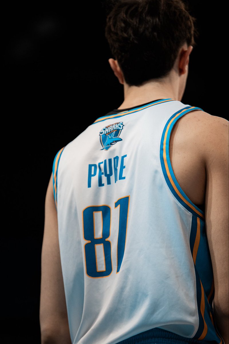 AntibesSharks's tweet photo. Tanguy Peyre prêté à Gravelines-Dunkerque !
🌊 Sous contrat avec Antibes jusqu’en juin 2028, notre stagiaire professionnel Tanguy Peyre est prêté au @BCMBasket la saison prochaine 🟠
🙏 Bonne chance Tanguy, les Sharks te suivront, et on se revoit bientôt à Antibes 😉
#GoSharks https://t.co/OQRs3BpWp3