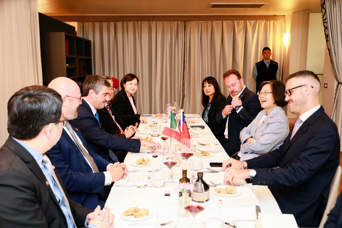 iingwen's tweet photo. During my trip to Italy, I met with parliamentarians &amp; friends of Taiwan to discuss the growing relationship between our countries. As fellow democracies with strengths in advanced manufacturing, #Taiwan &amp; #Italy have a firm foundation on which to expand our cooperation. https://t.co/4gfoOJYVef