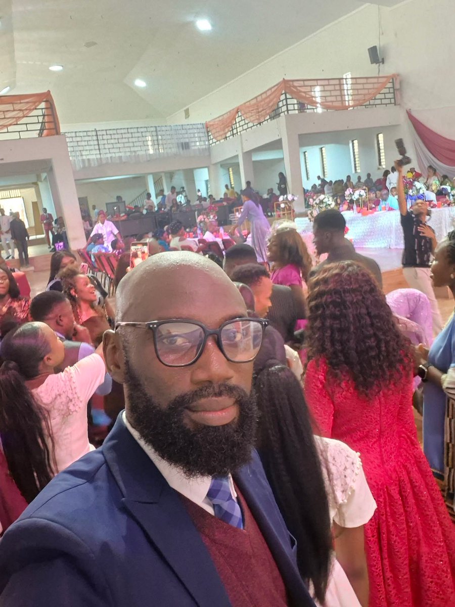 iamjoshkeg's tweet photo. You Have to Value People Before You Can Add Value to Them

One of the greatest lessons leadership has taught me is this:

You cannot genuinely add value to people you do not first value.

Think about it for a moment.
#Redefinition #leadership https://t.co/9x9uiKkXJW