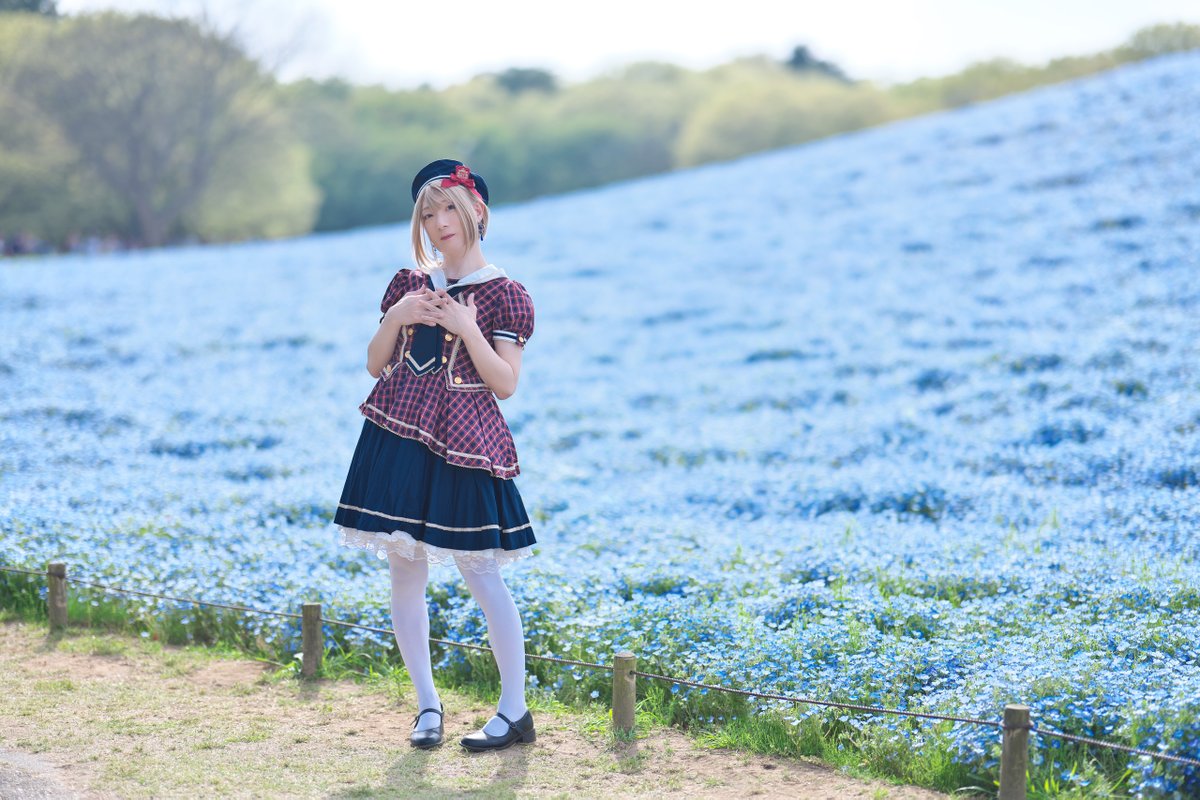 tenderness_rain's tweet photo. ネモフィラ続き。
新しく入手した300mmがなかなか良い仕事をしてくれている。

#ポートレート https://t.co/EGBe0aC7o4