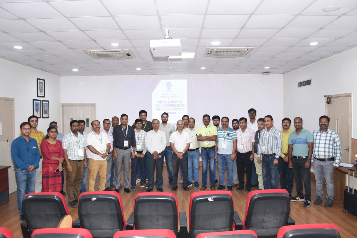 CSIR_NML's tweet photo. Corporate Training for RDSO, Indian Railway on "Metallurgy of Rail Components: Theory &amp; Practices". The training programme is organized into four weeks of training, scheduled between June and August 2026.
@CSIR_IND  @DrJitendraSingh  @DrNKalaiselvi https://t.co/0xvXG1vMF6