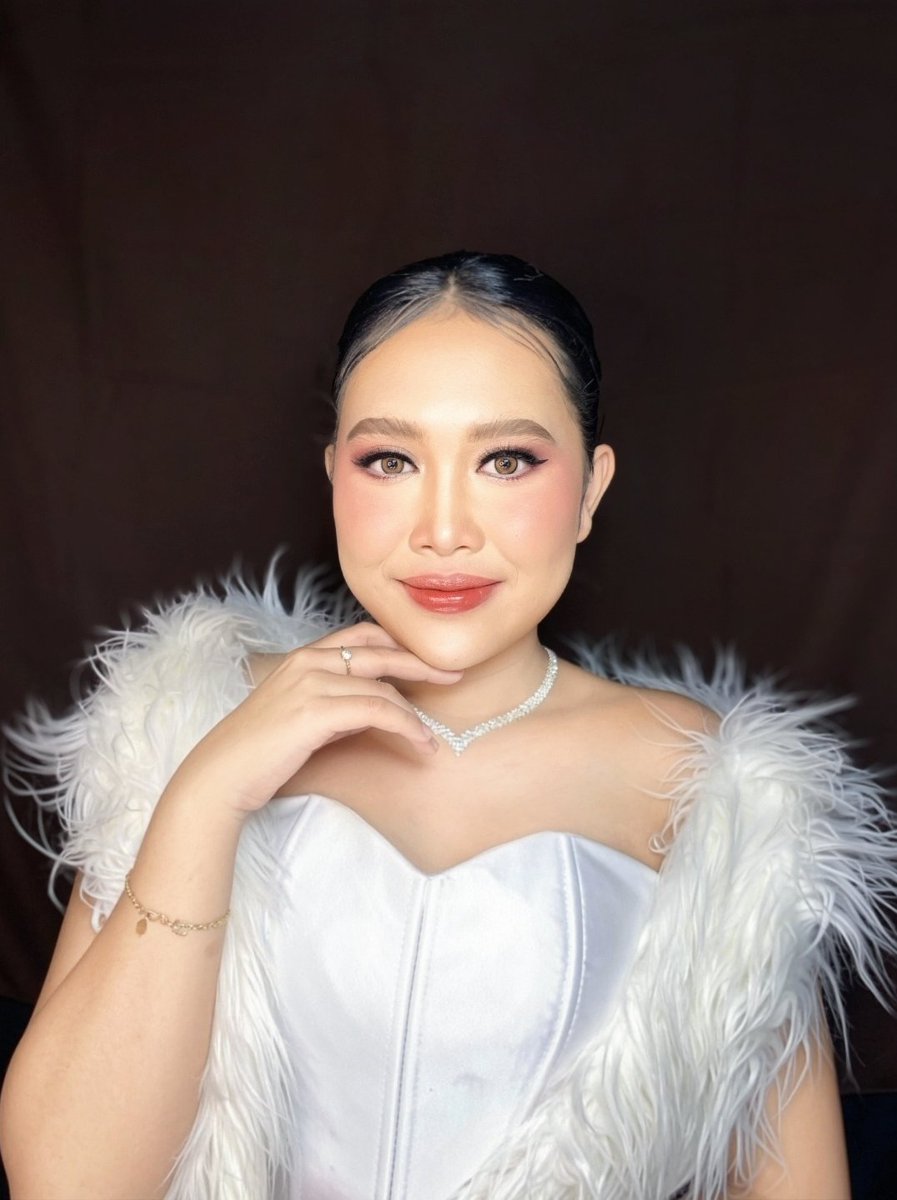 Dyahajengpn's tweet photo. Masih bingung cari MUA di Semarang &amp; Jogja?

Makeup untuk wisuda, lamaran, wedding, party, photoshoot, dan berbagai acara spesial lainnya✨

Home service tersedia.
Mulai Rp150.000.

more info:
https://t.co/svYPKft1cs https://t.co/sxZxZ7OSDF