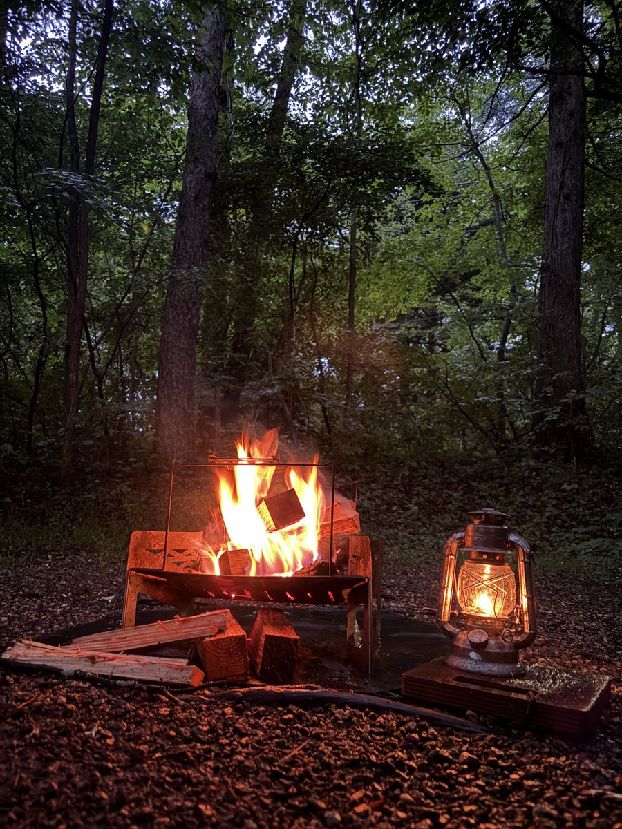 panda_hk's tweet photo. ピザキャン🍕と雨キャン☔の2回🏕️
大した事なかったダブル台風のせいで一回行きそびれたけど今月も良きキャンプでした！！
行きそびれた隙に新幕をお迎えしたので次のキャンプが楽しみです！笑
#6月のキャンプを写真4枚で振り返る https://t.co/OWb8GhrArT