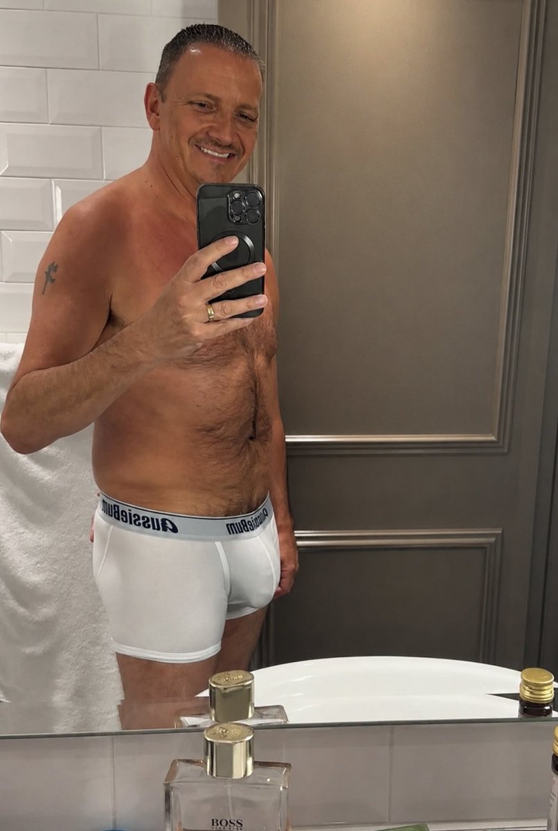 davidscott0606's tweet photo. Do love nice undies https://t.co/Ag9vXqbNmB