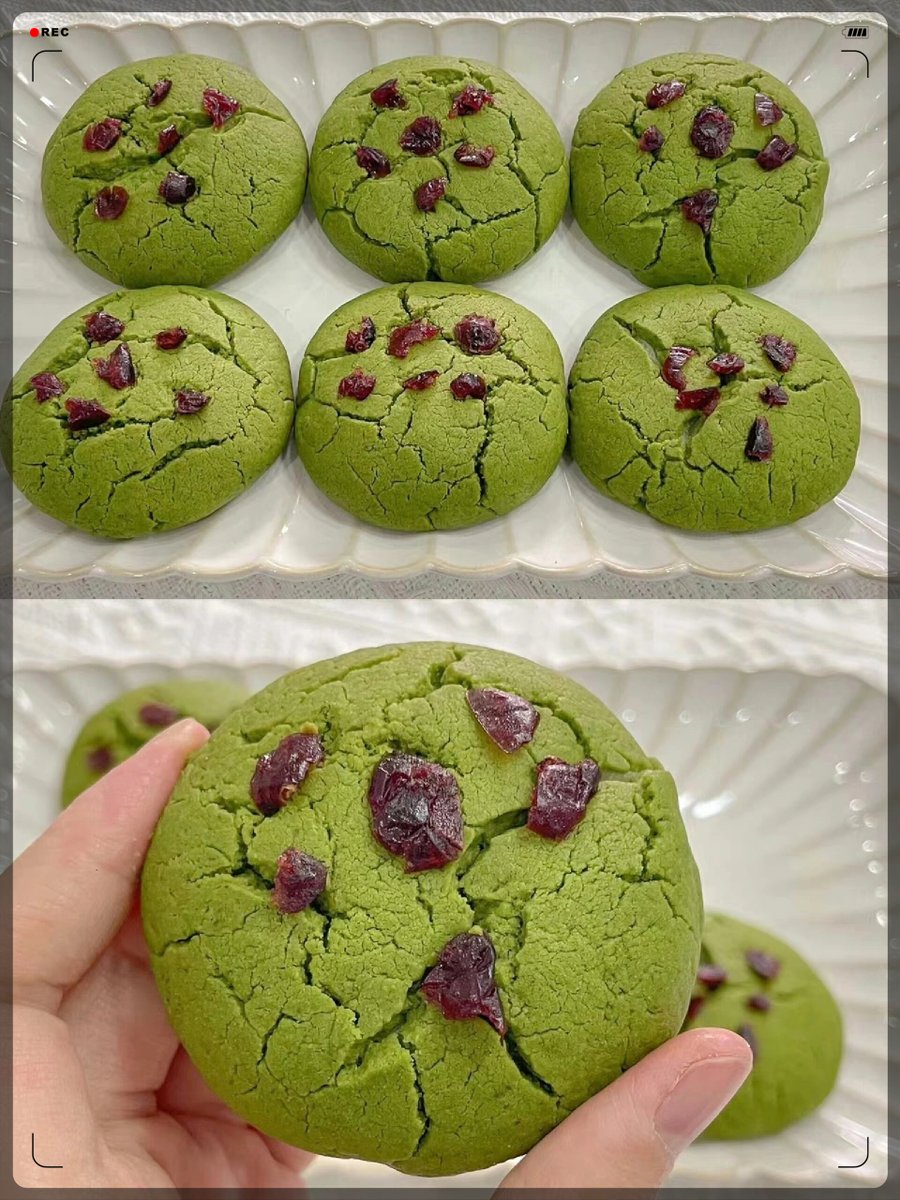 _Manou's tweet photo. My first try at matcha cookies just came out of the oven  Crisp edges, soft centers, and that perfect green matcha aroma filling the whole kitchen—baking joy is in every little step! https://t.co/suEvqsbsHS