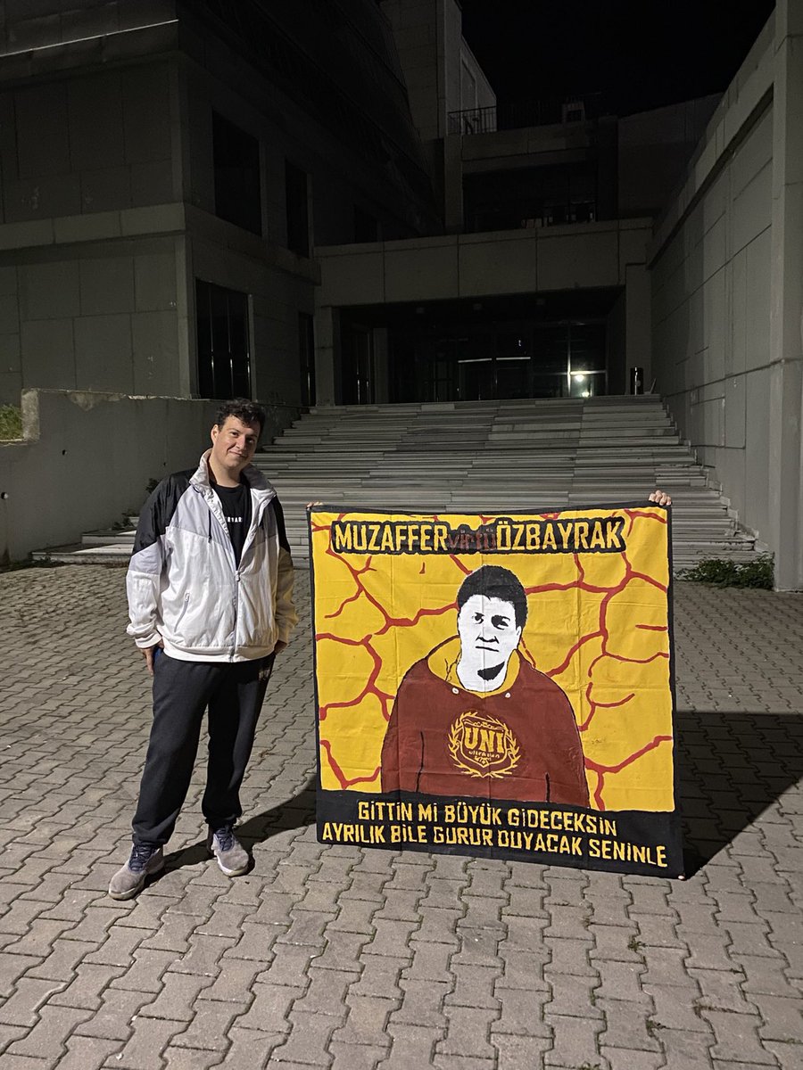uAUNIBEU's tweet photo. Grubumuz eski temsilcilerinden, kıymetli ağabeyimiz Muzaffer Özbayrak’ın doğum gününü en içten dileklerimizle kutlar, mutlu, huzurlu ve bol şampiyonluklu bir ömür dileriz.

#ultrAslanUNI https://t.co/fZJ6phstLk