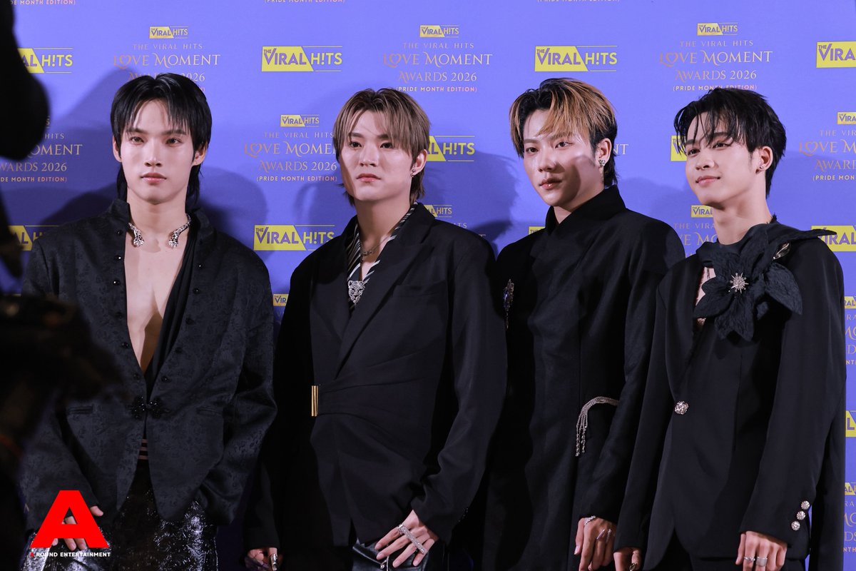 around_ent's tweet photo. “Superthai”ร่วมเดินพรมม่วง งาน The Viral Hits Love Moment Awards 2026

#TheViralHitsLoveMomentAwards2026
#SuperThai https://t.co/YKfkrF3Pmw