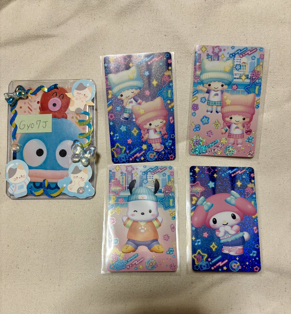 Gyo7J's tweet photo. 【交換】サンリオ カードコネクト サンリオキャラクター大賞2026

譲:キキララ、リトルツインスターズ
ポチャッコ、マイメロ、マイメロディ

求:画像2枚目 ハンギョドン 1枚

求が1枚決まり次第、1枚300円の譲渡切替。
郵送での取引希望。

検索からもお気軽にお声掛けください🙇‍♀️ https://t.co/amRxraoOOX