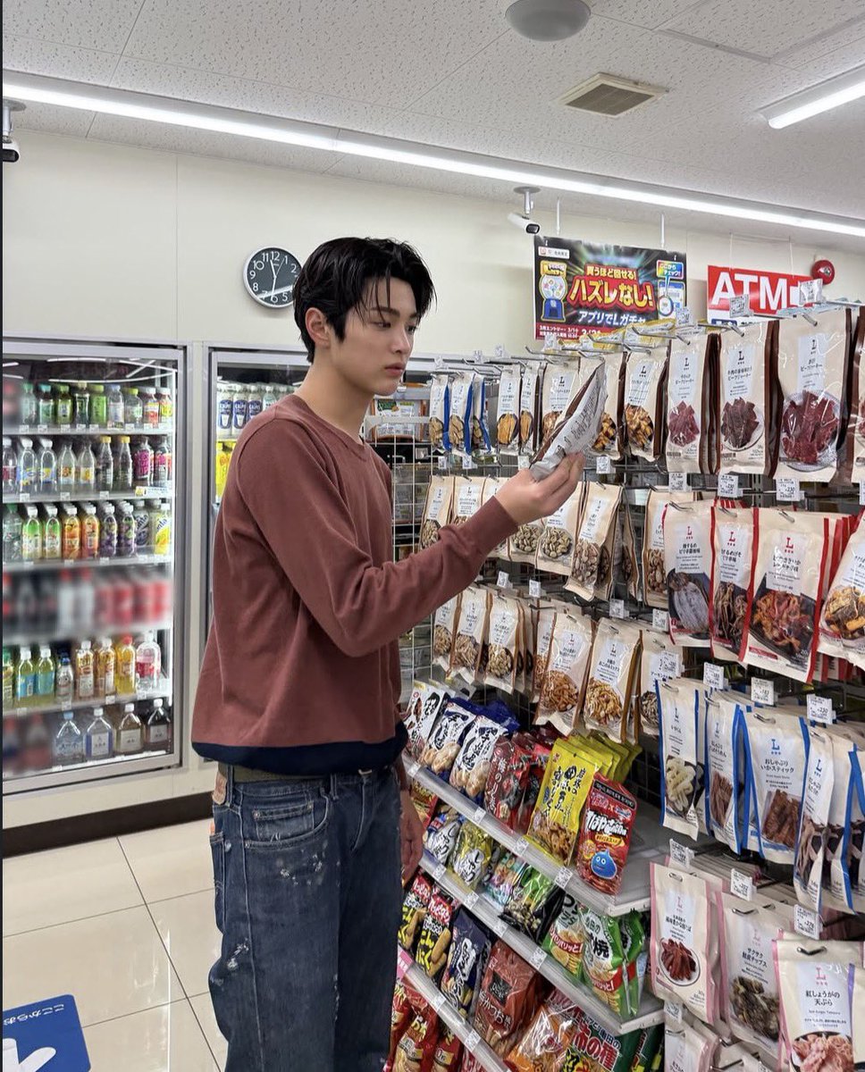 forxmosttq's tweet photo. มักเน่                                      พี่ใหญ่ https://t.co/txE7Df5iyR