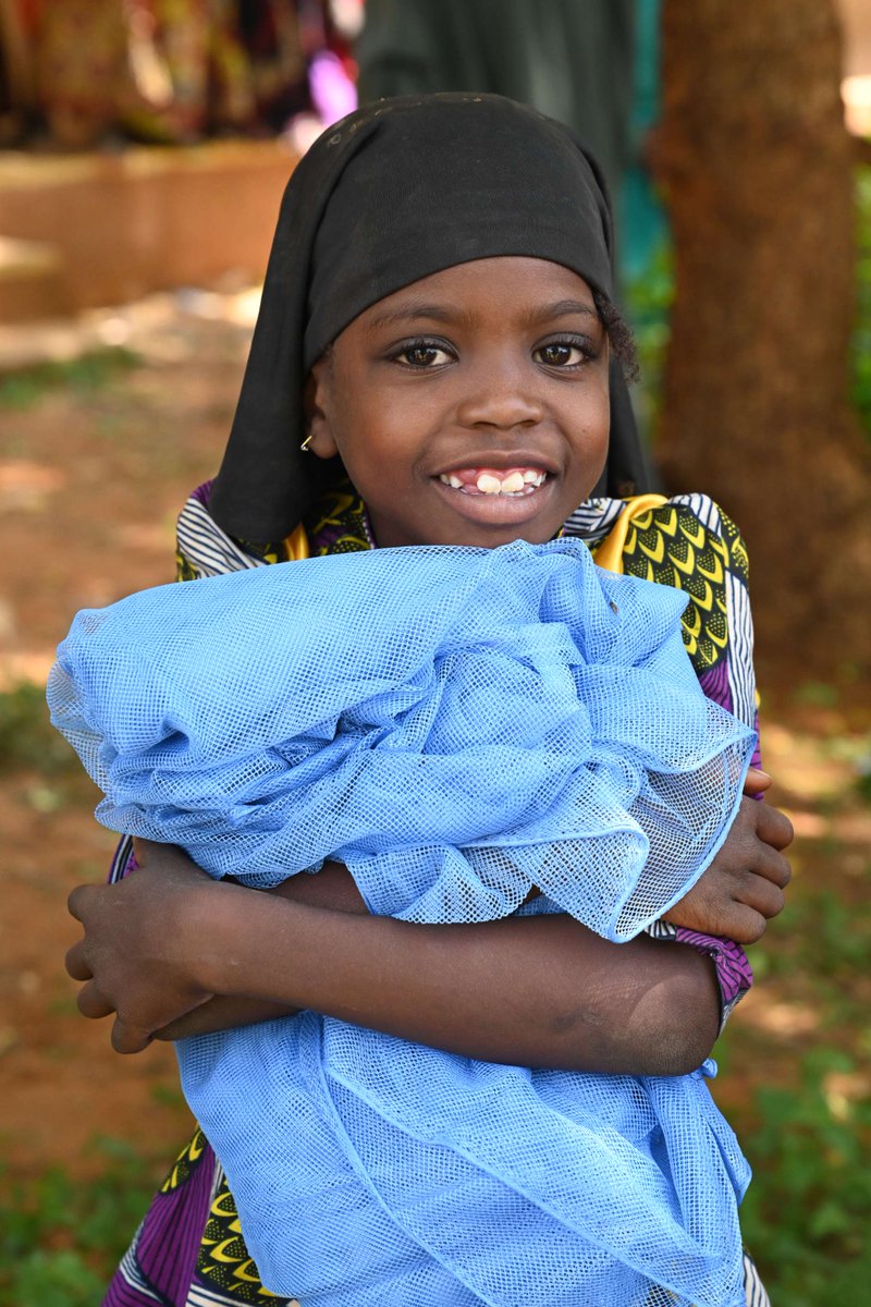 Unicefniger's tweet photo. Jamais sans ma moustiquaire ! 🌧️🦟

En cette saison des pluies, dormir sous une moustiquaire est essentiel pour se protéger des piqûres de moustiques vecteurs du #paludisme. #PourChaqueEnfant https://t.co/ElQ2yQxNEH