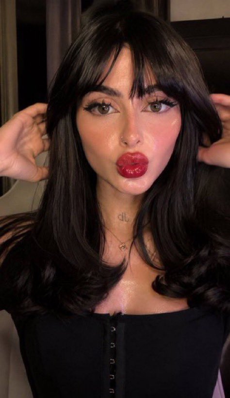 Meloijt's tweet photo. الكوين مير😭🛐✨

يلا بوبي امسك شحمتك وافرك على عمتك لين ماتخرخر كسمكك!!🤏🏻💦 https://t.co/4BCh5RbMp8