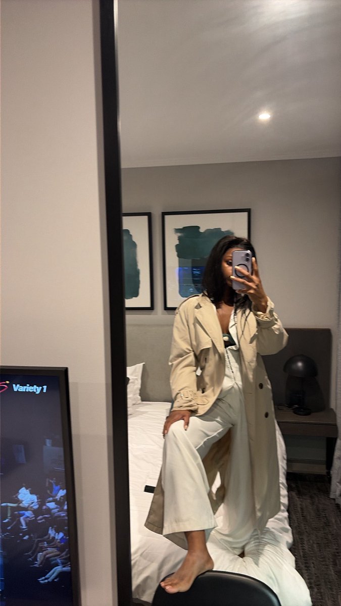 m_flaviaa's tweet photo. 🧘🏽‍♀️ https://t.co/LINOC5GucI