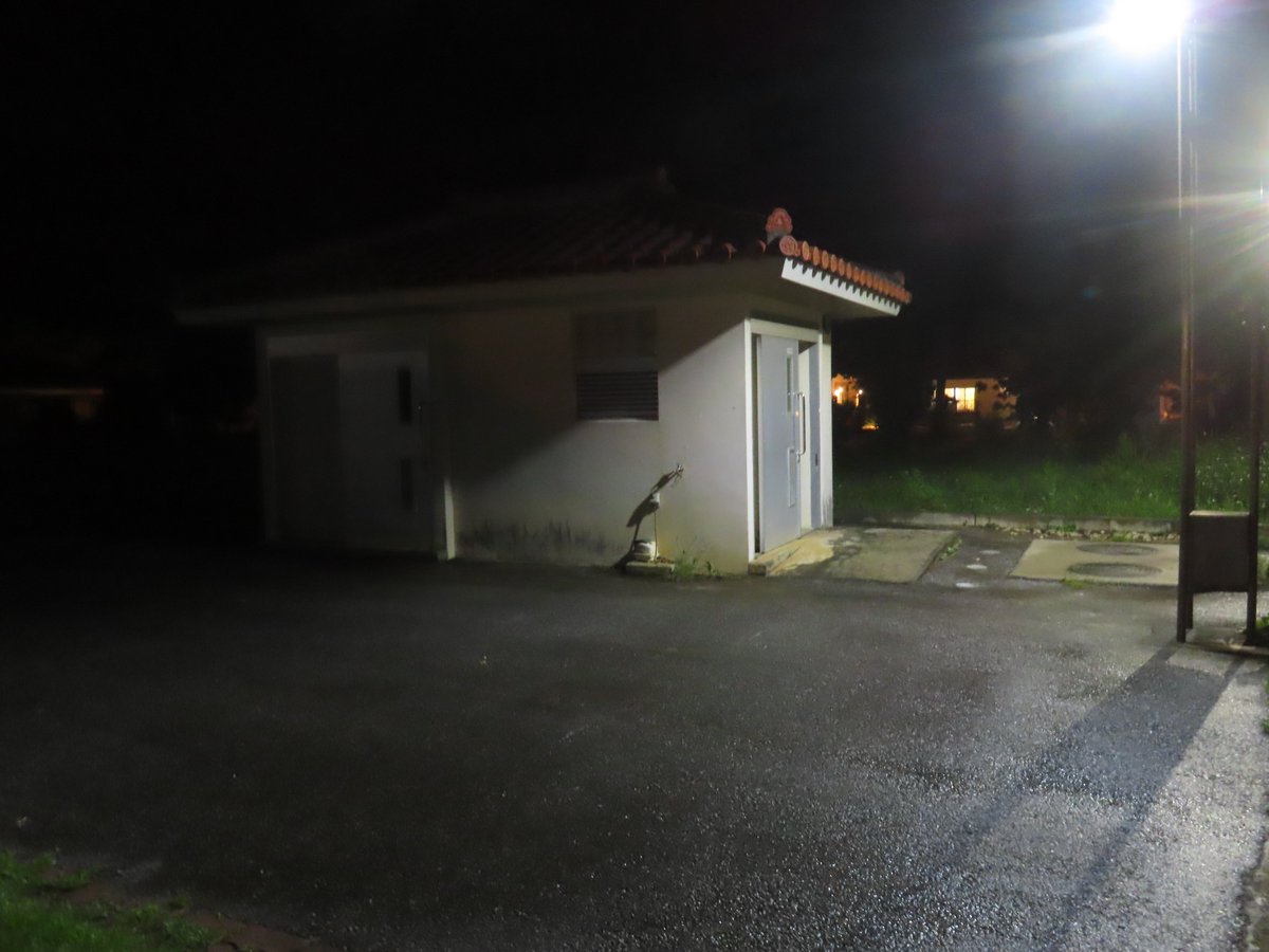 momoshima_jun's tweet photo. サギだと思ったら奇跡的に影が合わさっててだけだった時の写真あげておきます！ https://t.co/abQwluYYQb