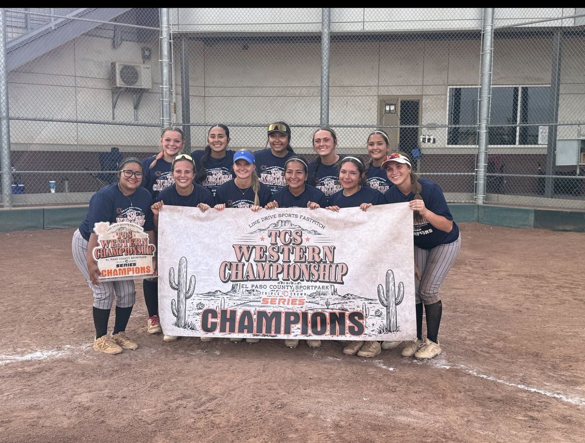 LilianaRod0130's tweet photo. This past weekend, we played a tourney in El Paso and I got myself one over the fence!  My team also won the tournament. Let’s go!! https://t.co/MWkHC4CBUP
