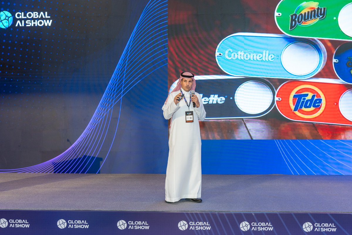 GlobalAIShow's tweet photo. AI isn't a tool bolted onto transformation — it's the lever that moves it.

Artificial Intelligence as a Strategic Lever in Digital Transformation

🎙 Hamdan Alshammari Director of Digital Enablement, Seha Virtual Hospital, Ministry of Health

A focused look at how strategic AI adoption is accelerating digital growth across the healthcare sector and beyond.

#DigitalTransformation #DigitalGrowth #SaudiTech #AI