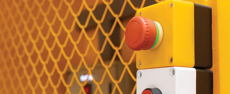 CBOMagazine's tweet photo. n a jobsite, there are many ways a worker can get injured, and if they’re alone, they may have no way to signal for help. Wearable devices can help reduce the time between the injury and the response. https://t.co/SCwEwoG2HS https://t.co/CDra7QxBNt