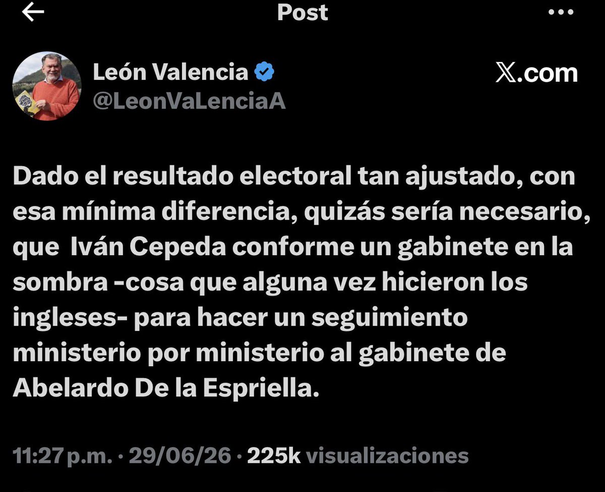 Susanadeleonc's tweet photo. Ajá @LeonVaLenciaA y como por qué no le hiciste ese seguimiento al pésimo gobierno de @petrogustavo ?

No hay ministerio en el que no haya pérdidas de recursos. 

Ahh verdad, es que para ti siempre estuvo bien lo que hizo el líder intergalactico. 

#Parido https://t.co/xG4YoveRMD
