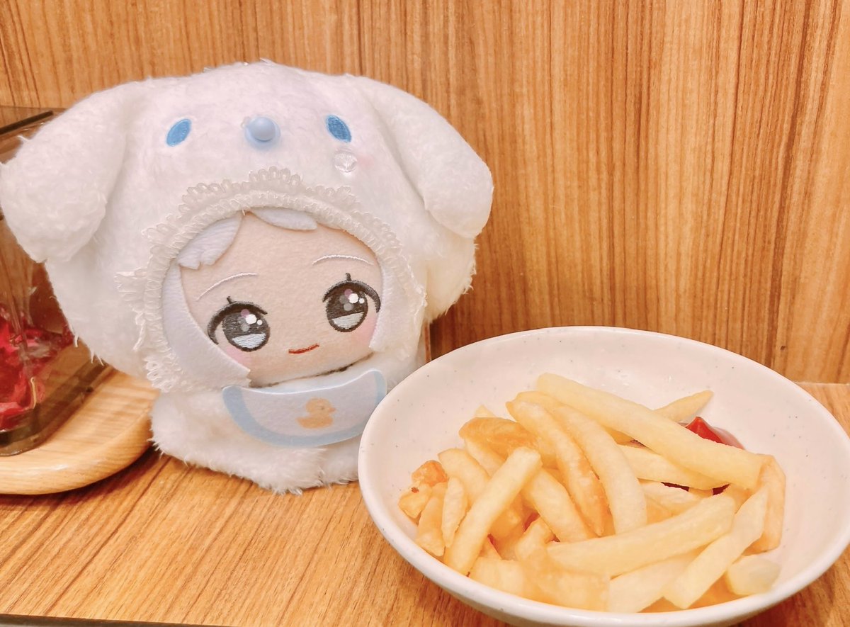 14easy's tweet photo. りりや https://t.co/GqzbU6Wzso