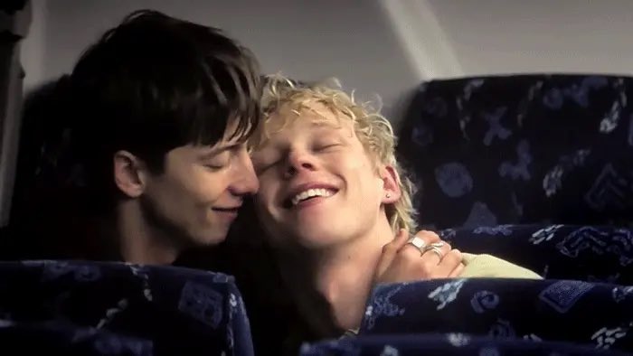 clubleviticus's tweet photo. “i can’t be alone. i need to be with someone. ANYONE. PLEASE! just one person” and he ended up with his person right there beside him https://t.co/k7ZSE68aVv