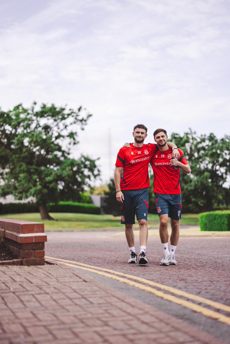 Wrexham_AFC's tweet photo. Back to work ✊

🔴⚪️ #WxmAFC https://t.co/xGGXUAxNu7