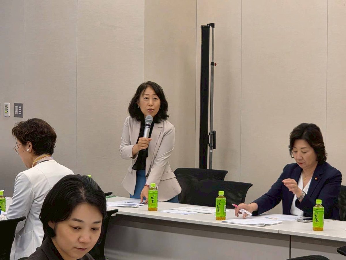 nomat1008's tweet photo. 【超党派「政治分野における女性の参画と活躍を推進する議員連盟」総会】6月30日(火)、2月の総選挙を経て、議連事務局長だった桜井周前議員の後任の事務局長に就きました。鹿児島県もようやく女性の政治参画が進み始めました。男性のハラスメント体質の撲滅などの課題に野田聖子会長の下取り組みます！ https://t.co/u21alHZgvc