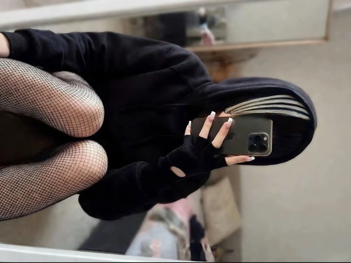 sinfulfggx's tweet photo. Moodx

#femboy #gothtwink #sub https://t.co/SlXA1cvWvA