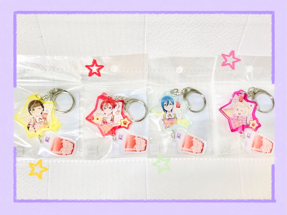 harajukugema's tweet photo. 【🌟新商品/明日から🌟】
💫原宿ゲーマーズ５周年記念新商品💫

▶️原宿ゲーマーズ5周年 ver.
・アクリルフィギュア
・ゆらゆらキーホルダー
・アクリルネームバッジ

‼️✨明日7/1(水)から先行販売開始デス✨‼️

新規描き下ろし第2弾イラストを使用したグッズを原宿ゲーマーズにて、先行販売😍

#Liella https://t.co/vClnoxDJ5l