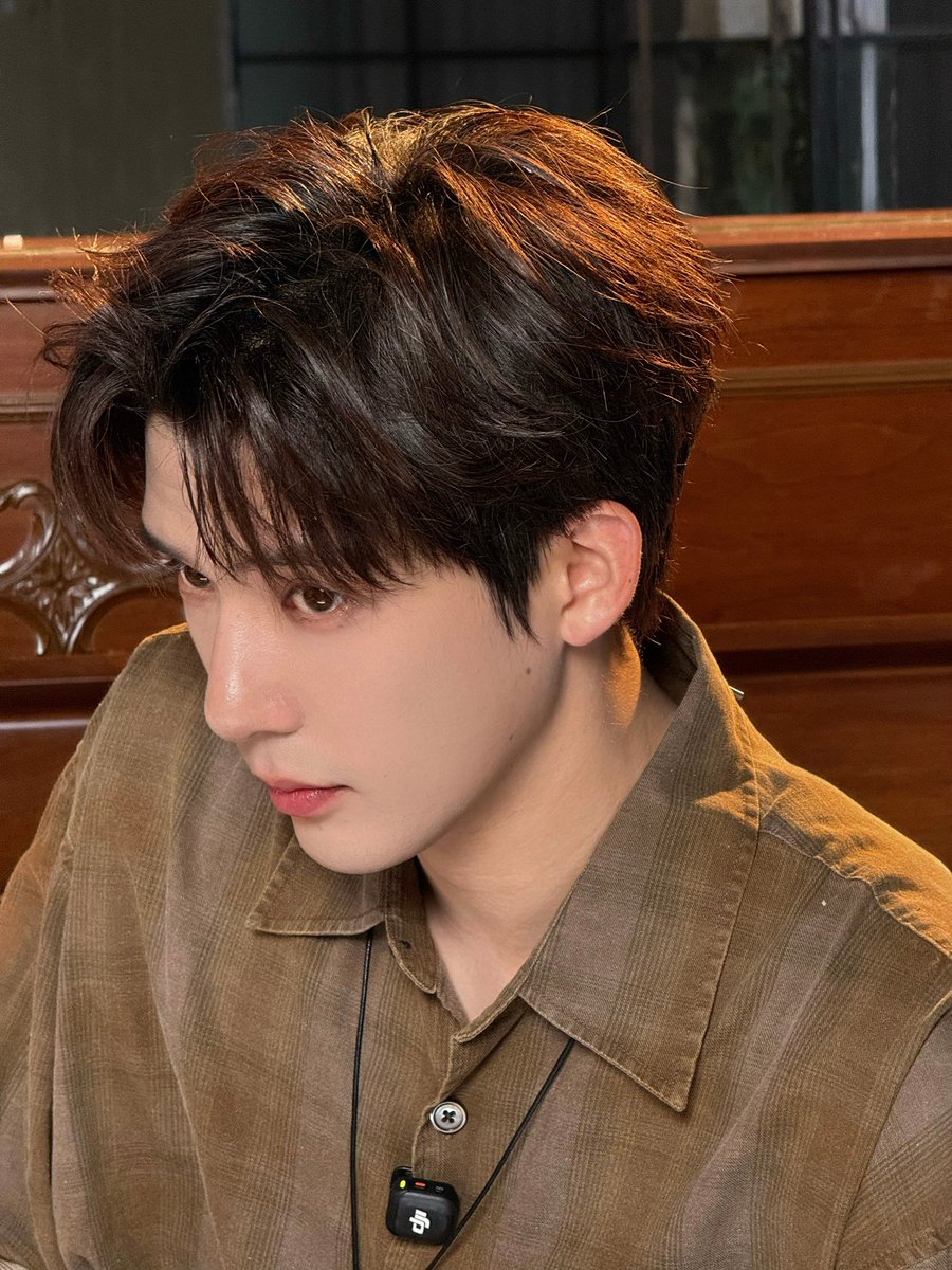 YOU_CD17's tweet photo. 260630 왕안우 소식 반장 웨이보 🆙

앙…………🥹
강아지와 고양이

#왕안우 #王安宇 #WangAnyu https://t.co/9q8a07FgvJ