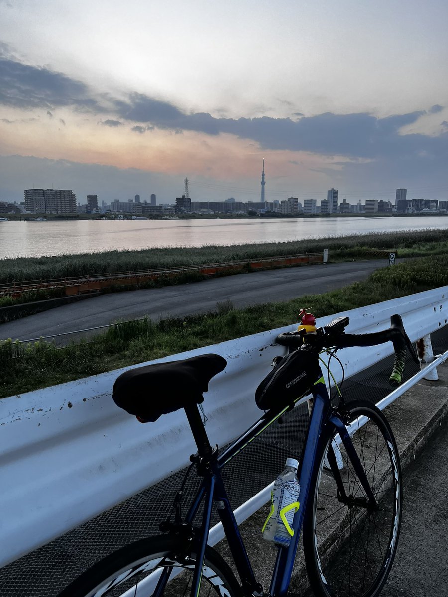 TeyandeiOfEdoko's tweet photo. 日が沈むのも遅くなりましたね
明るいうちに荒サイに到着 https://t.co/cyakpaUkQ0