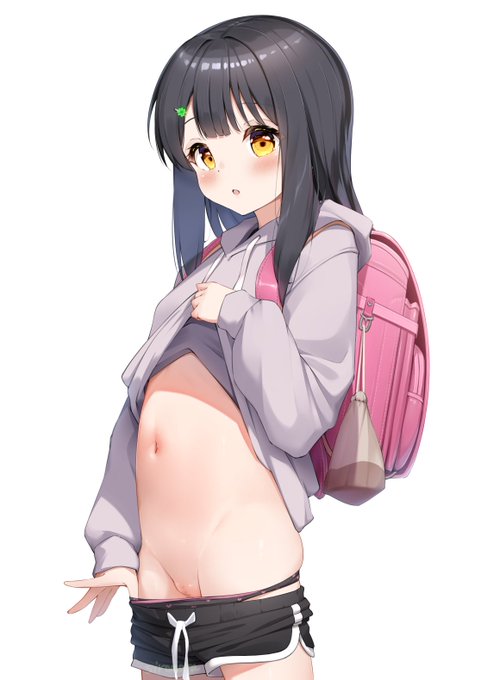 チラ見せ芽衣 