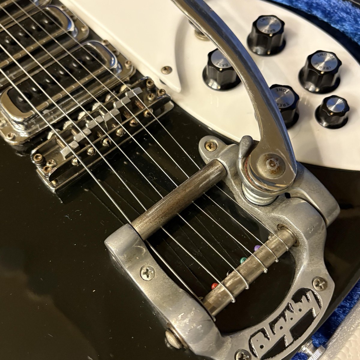 mojo_guitars's tweet photo. Rickenbacker 320
1981年製
ショートスケールのリッケンバッカー

https://t.co/g3wENNZP4S
https://t.co/mKFTXRMyCF

MOJOGUITARSで���楽器の買取・委託も承っています
お気軽にお問い合わせください https://t.co/sDcDmLX8zN