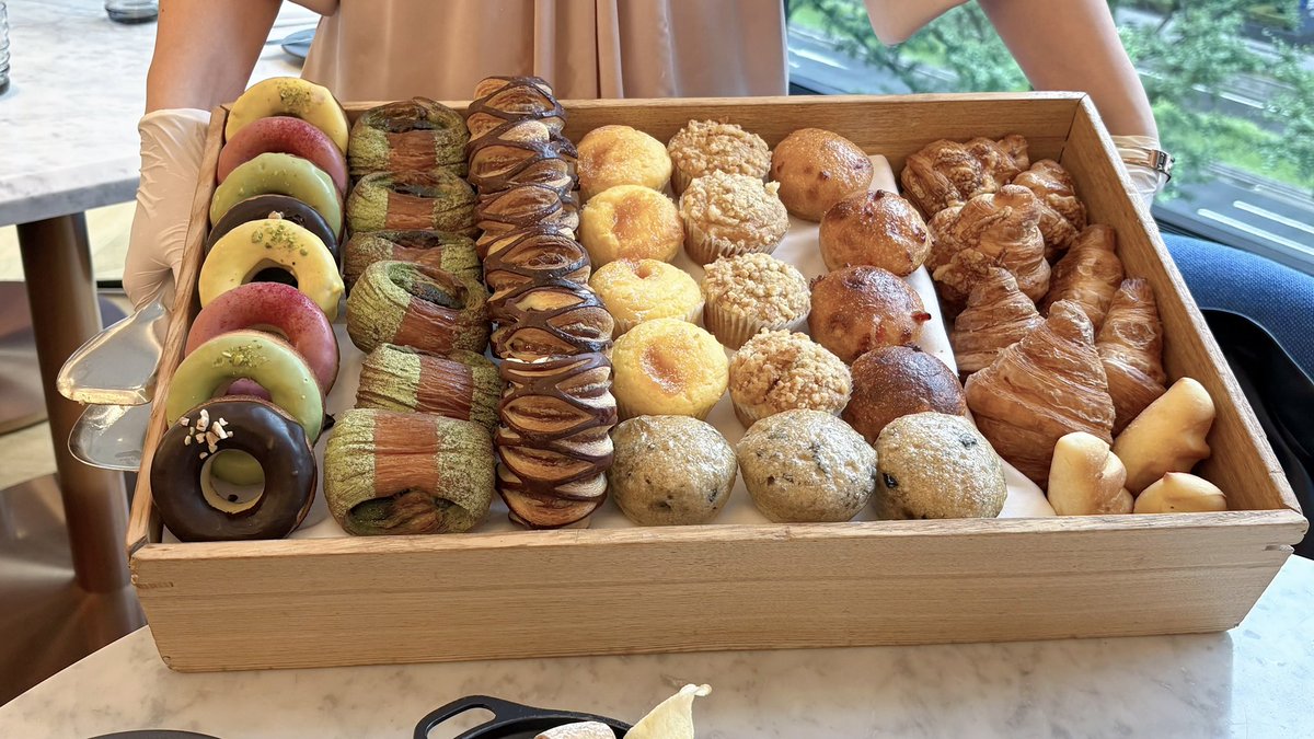 __lyu3's tweet photo. 📍Oh.lala… / W 大阪
話題のパン食べ放題🥐 全部美味しくて幸せだった！また行きたい⊂( ᴖ ̫ᴖ )⊃ https://t.co/nklHvGh1xZ