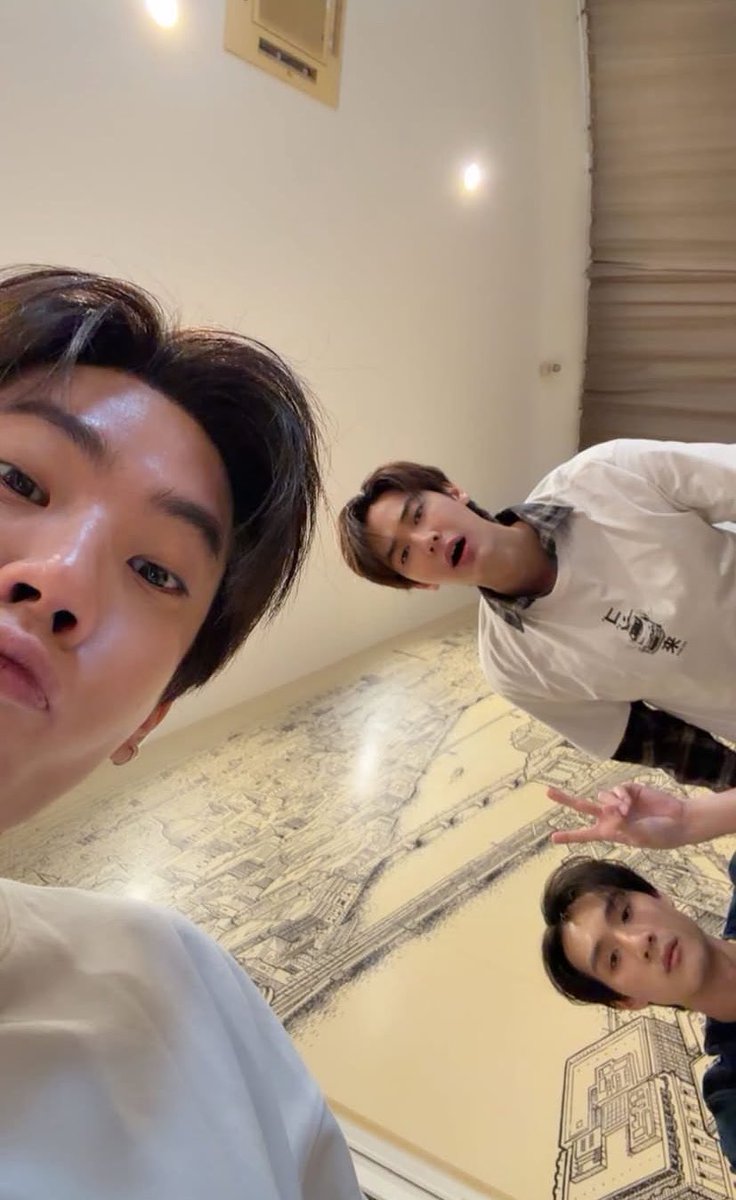swansuay_'s tweet photo. idk but dewtee look much cuter when they’re with offgun 😭😭🫳🏼 https://t.co/HXjYRswQB4