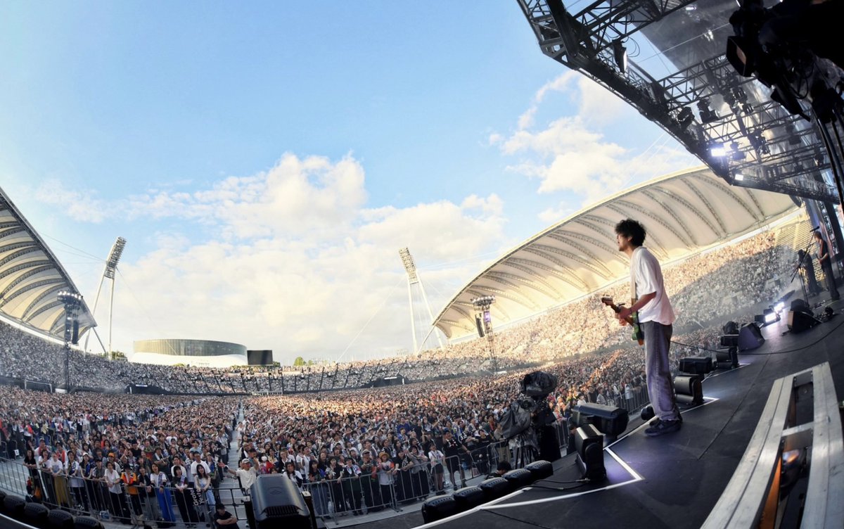 fnc_backnumber's tweet photo. 繋がる写真さすがに良すぎて泣いちゃったт ‧̫ т

#backnumber
#backnumberスタジアムツアー https://t.co/TqJxttutT2