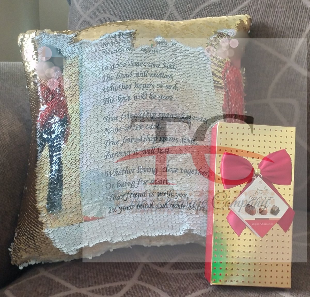 TheTreasureCom1's tweet photo. Customised magic 🪄✨ pillow with a chocolate box to indulge as you read the heartfelt message.
📲+254-721248014
📥 treasurecompany254@gmail.com

#friendship
#worldchocolateday
#personalisedgifts
#hampersbyesther
#the_treasure_company https://t.co/AnVGjP8OmD